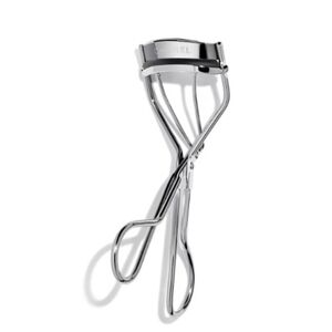 CHANEL- LE ROCOURBE CILS DE  Eyelash Curler (Silver 🩶)